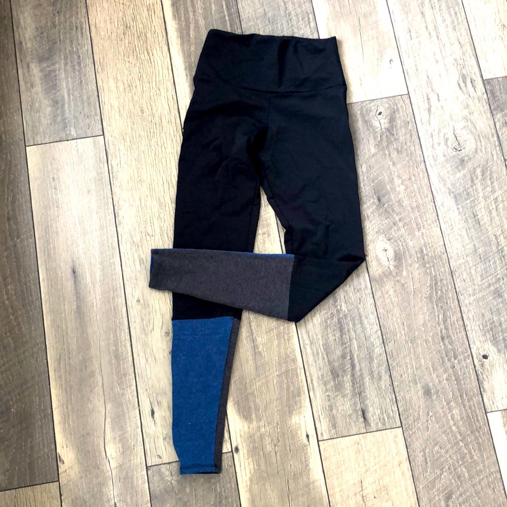 Onzie Flow Leggings Size XS